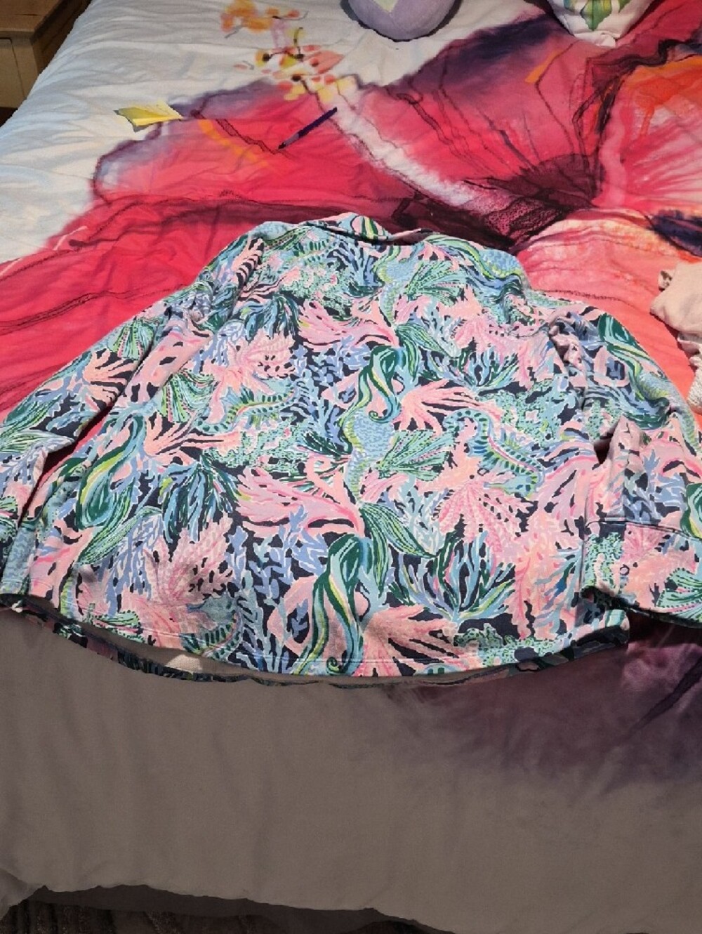 Lilly Pulitzer Skipper Popover, "Bringing Mermaid Back" Print - Picture 4 of 4